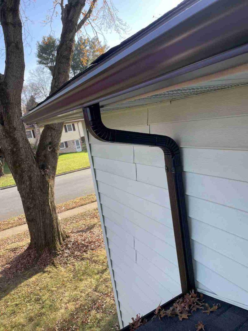 5″ or 6″ Seamless Gutters & Downspouts